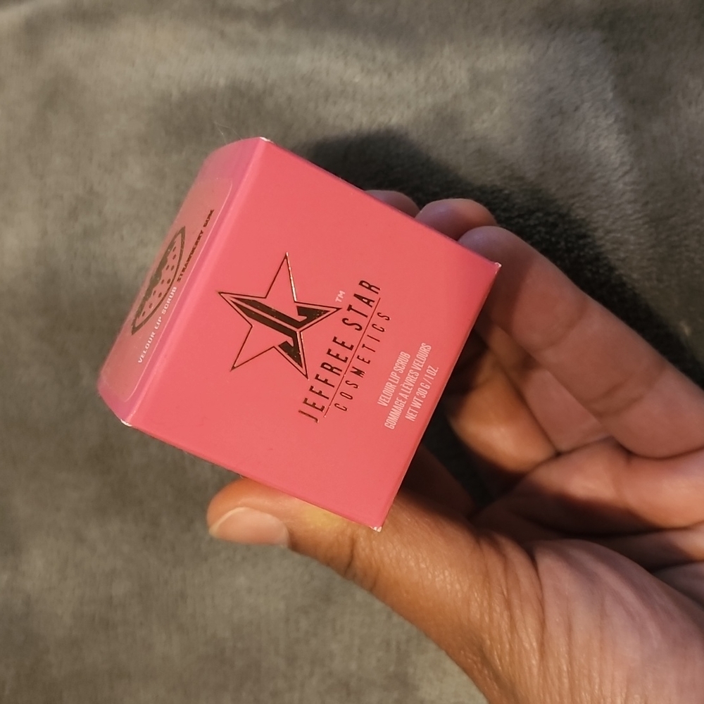 💫Jeffree Star Lip Scrub